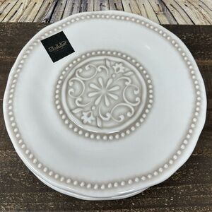 NWT Il Mulino White Melamine Dinnerware (4 Dinner Plates)